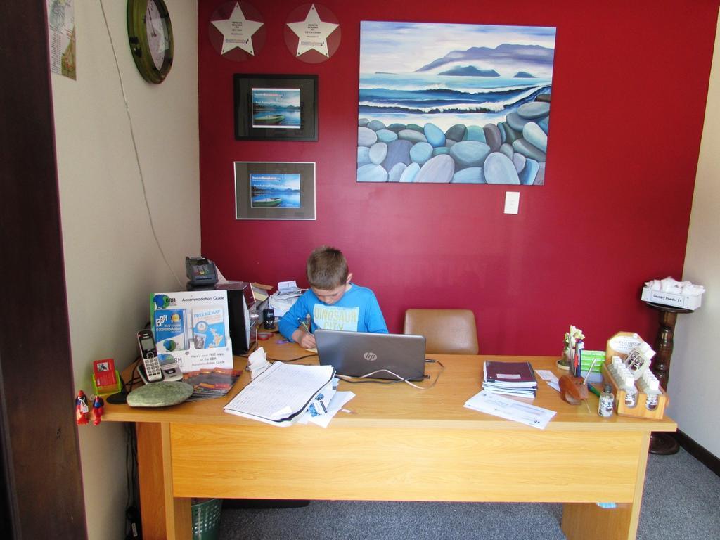 Birdsong Accommodation Hokitika Esterno foto